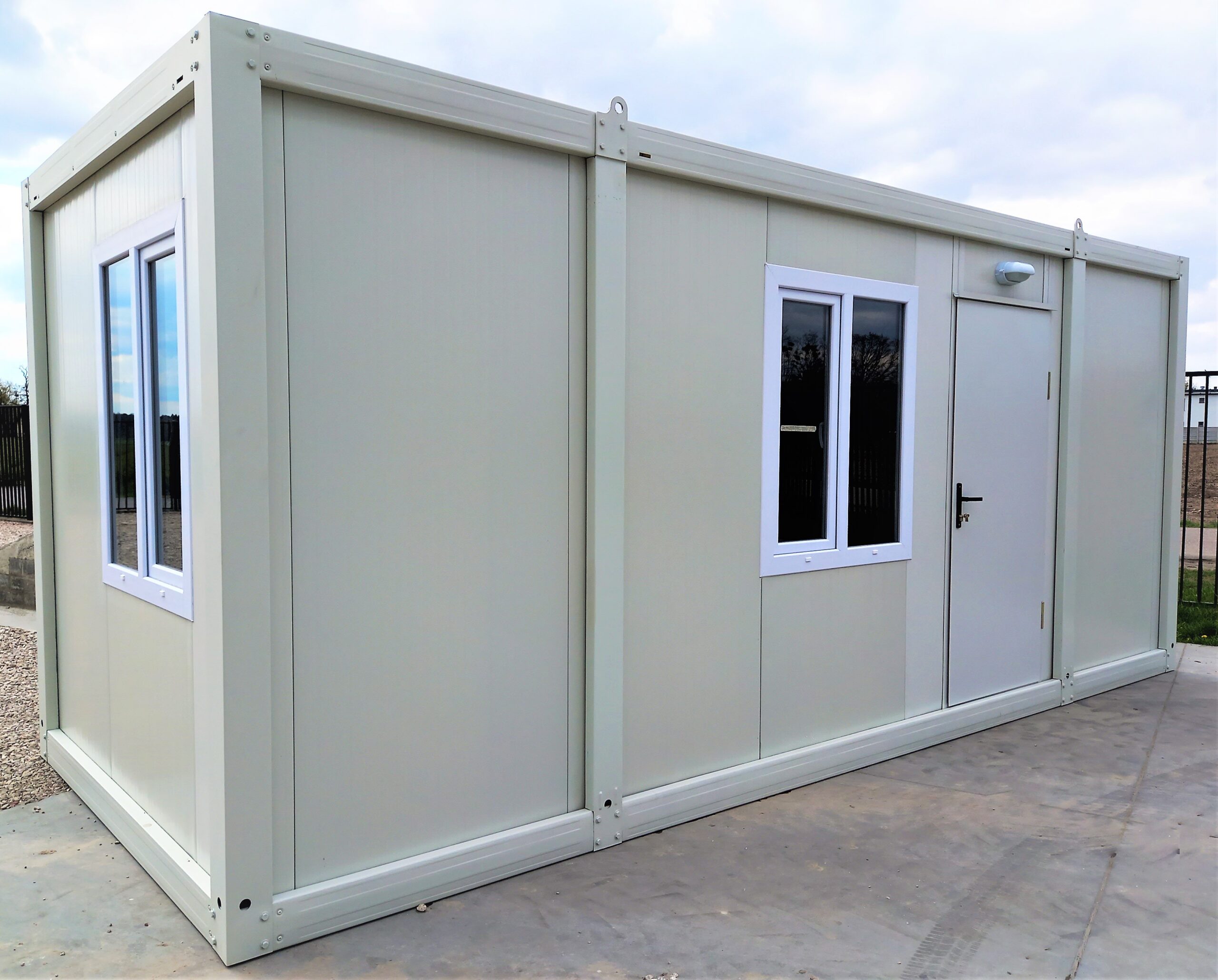 BUNGALOW BUREAU 6 x 2,4 m BLANC