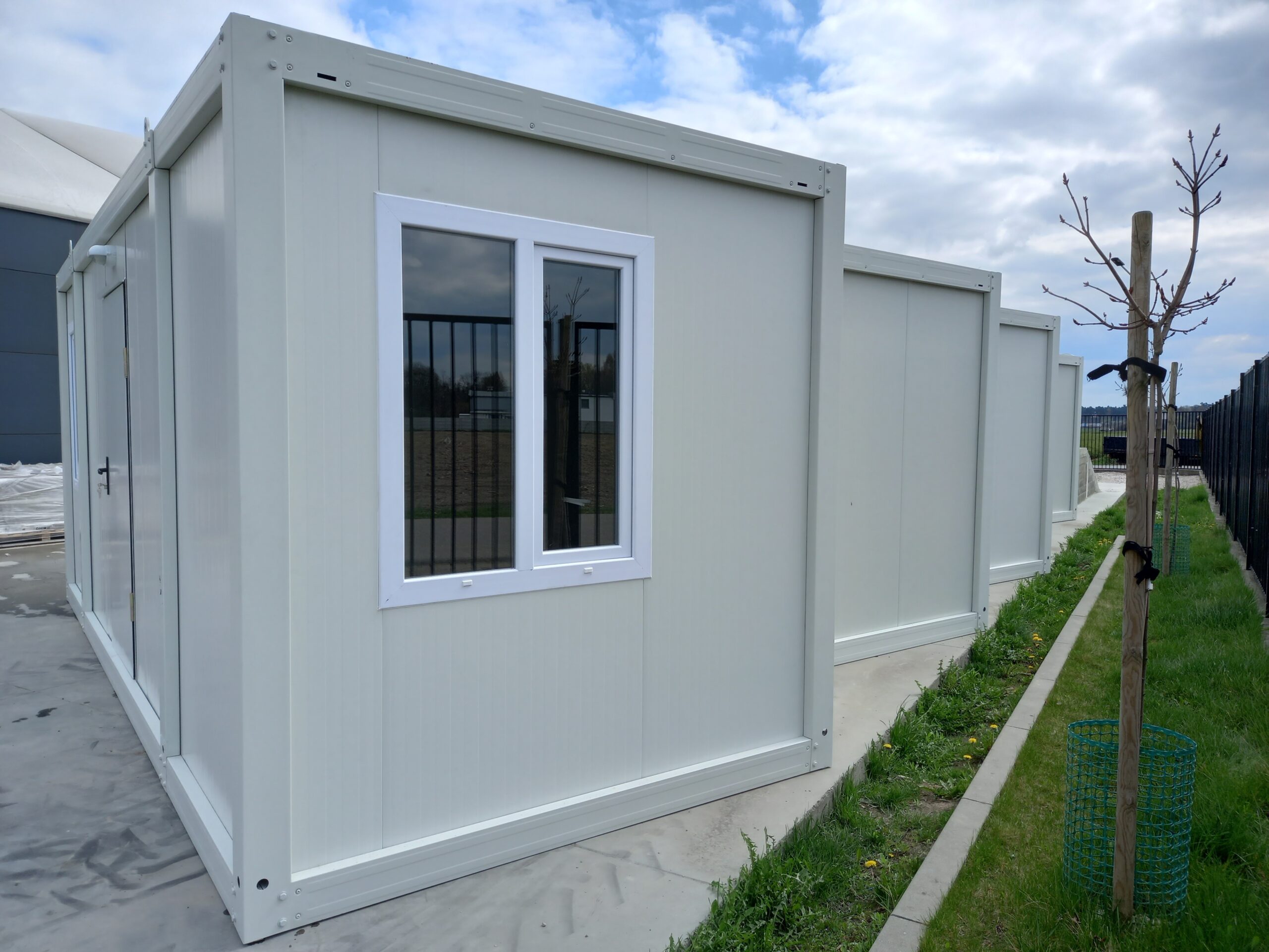 BUNGALOW BUREAU 6 x 2,4 m BLANC