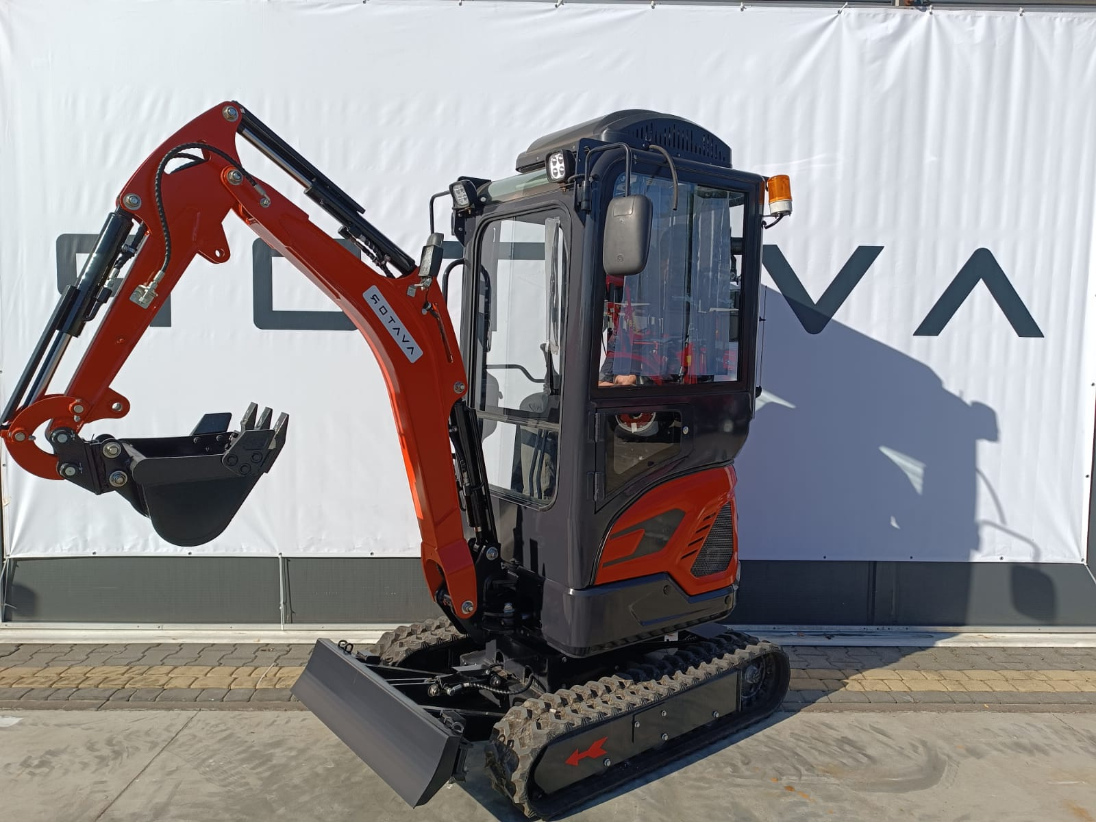 AVATOR SW 18 MAX