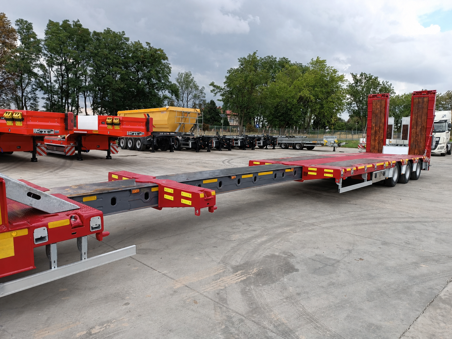 SEMI-REMORQUE SURBAISSÉE KOMODO 3 ESSIEUX EXTENSIBLE + 6 M