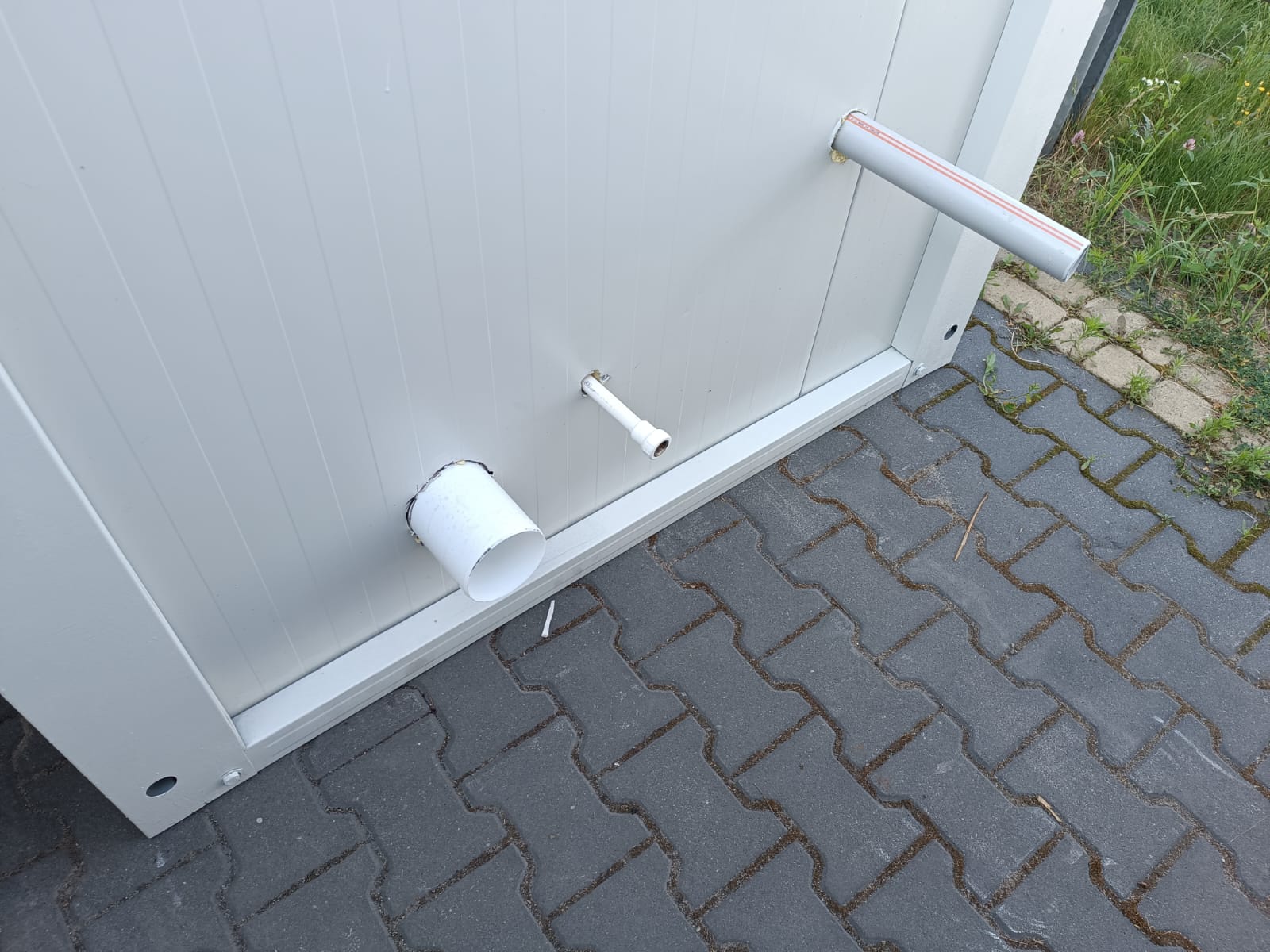 Cabines sanitaires, cabines WC 1,43 × 1,43 m