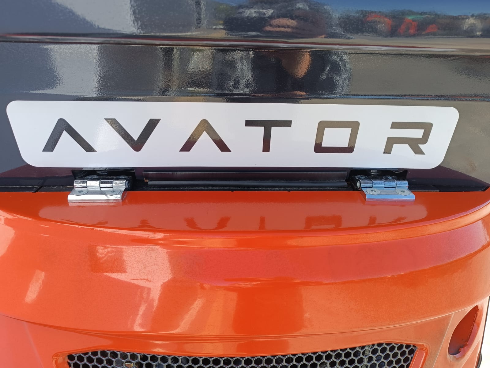 AVATOR SW 18 MAX