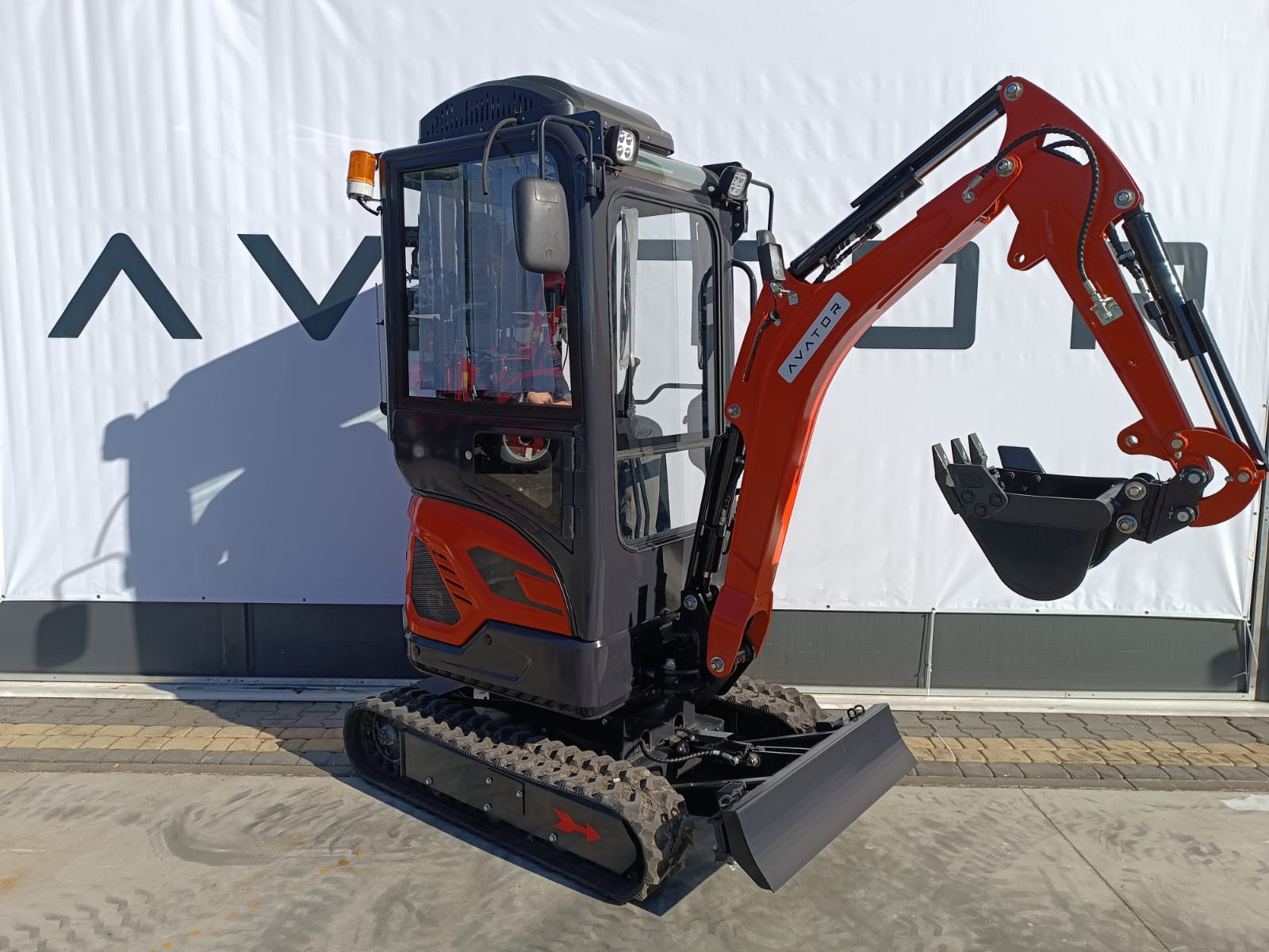AVATOR SW 18 MAX
