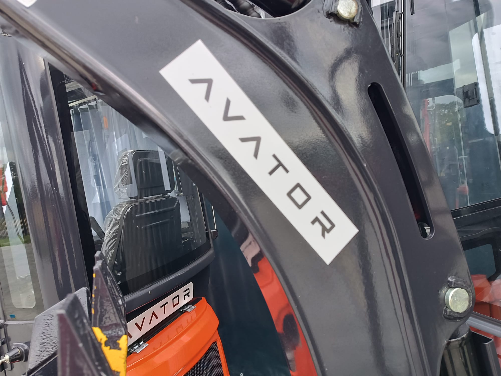 AVATOR SW 18 MAX