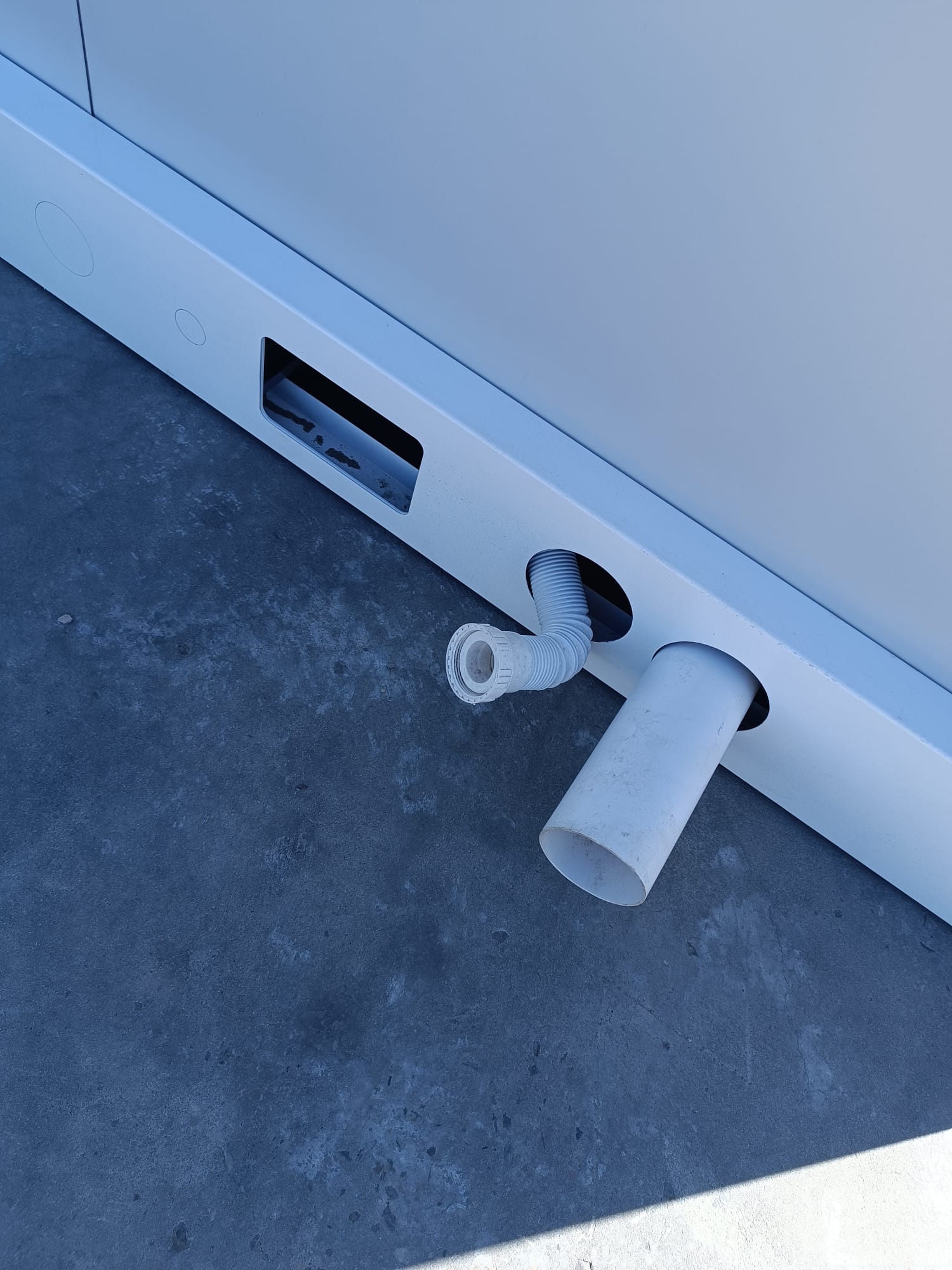 Cabines sanitaires, cabines WC avec douche, 1,3 × 2,1 m