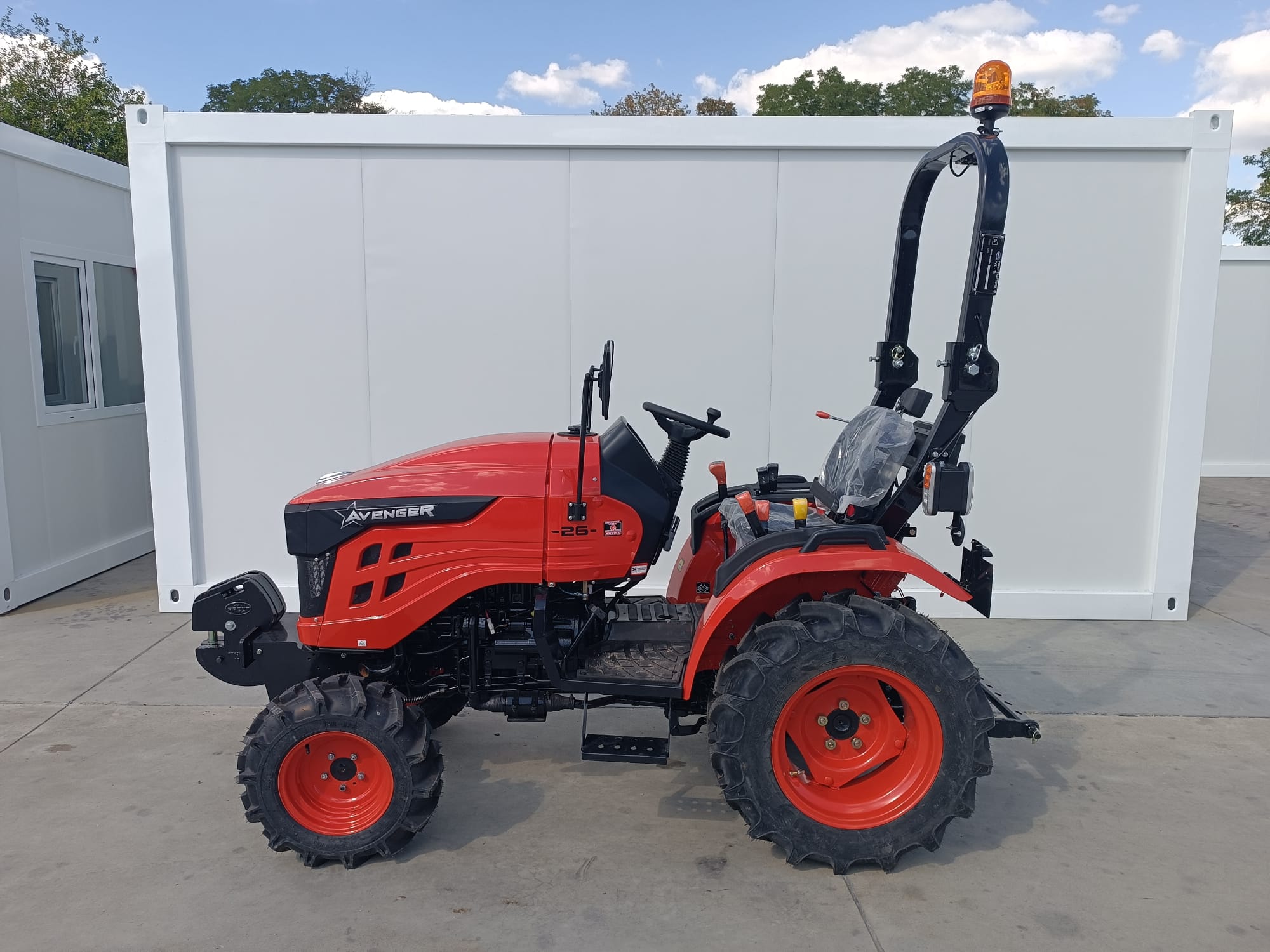 MINI TRACTEUR AVENGER 26
