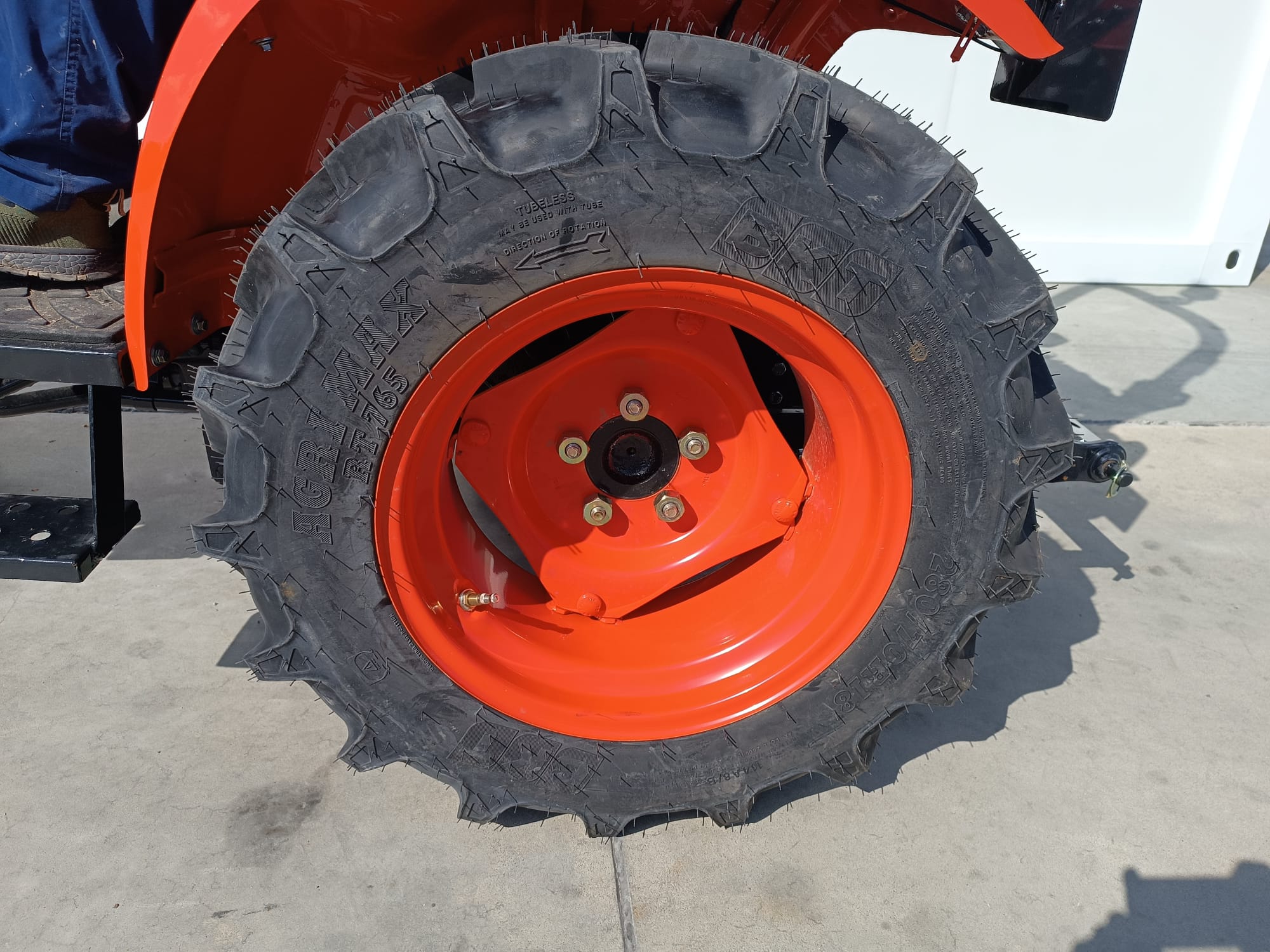 MINI TRACTEUR AVENGER 26