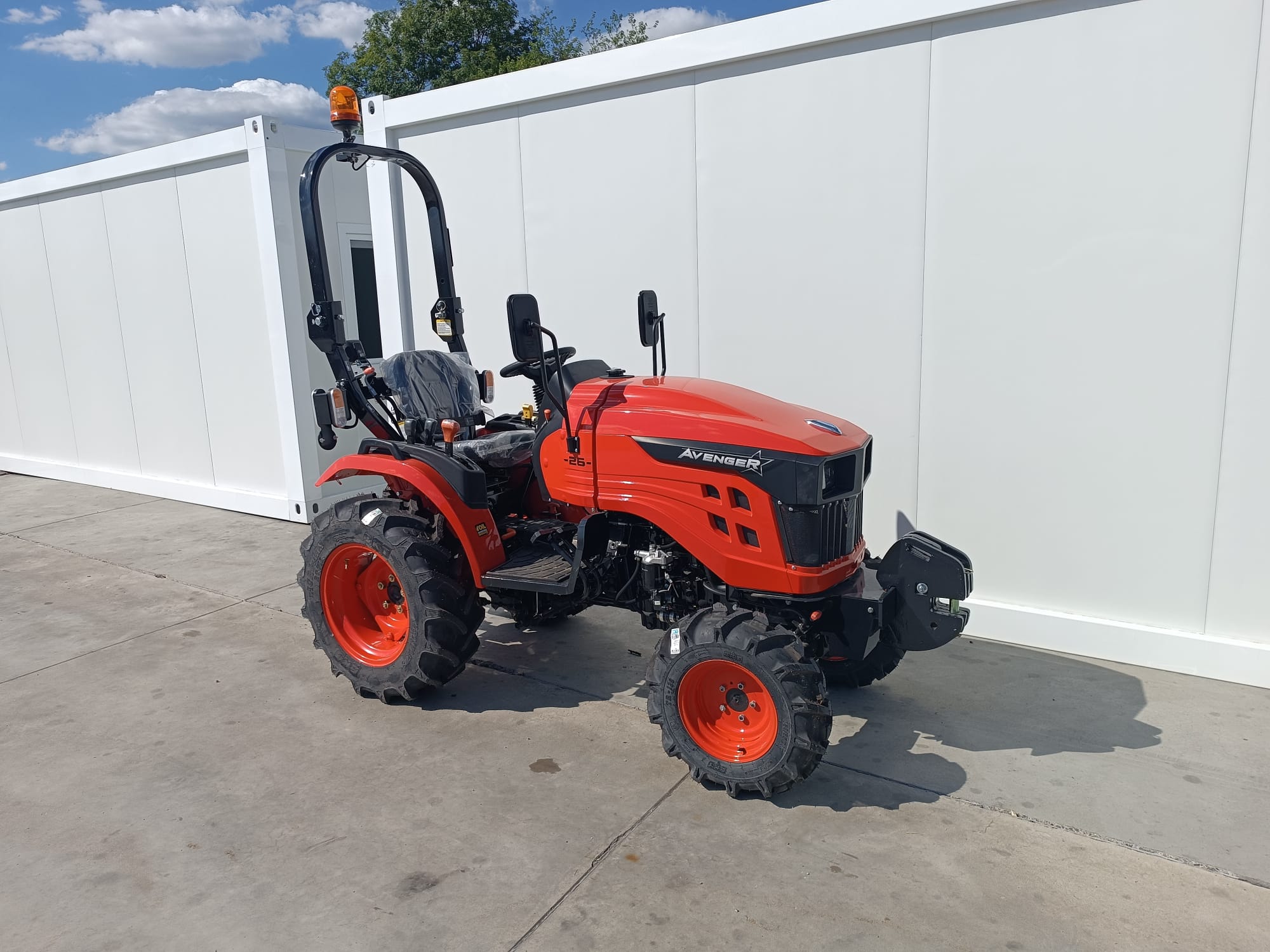 MINI TRACTEUR AVENGER 26