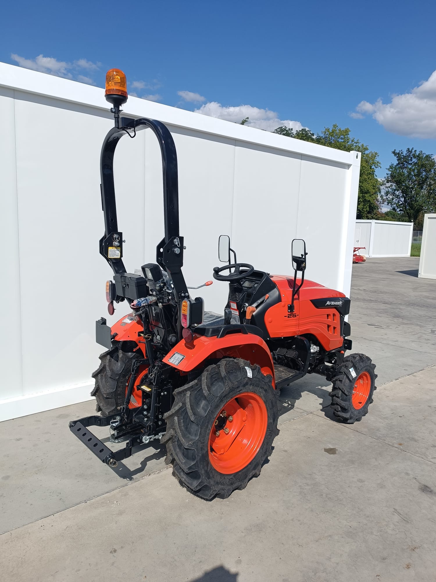 MINI TRACTEUR AVENGER 26