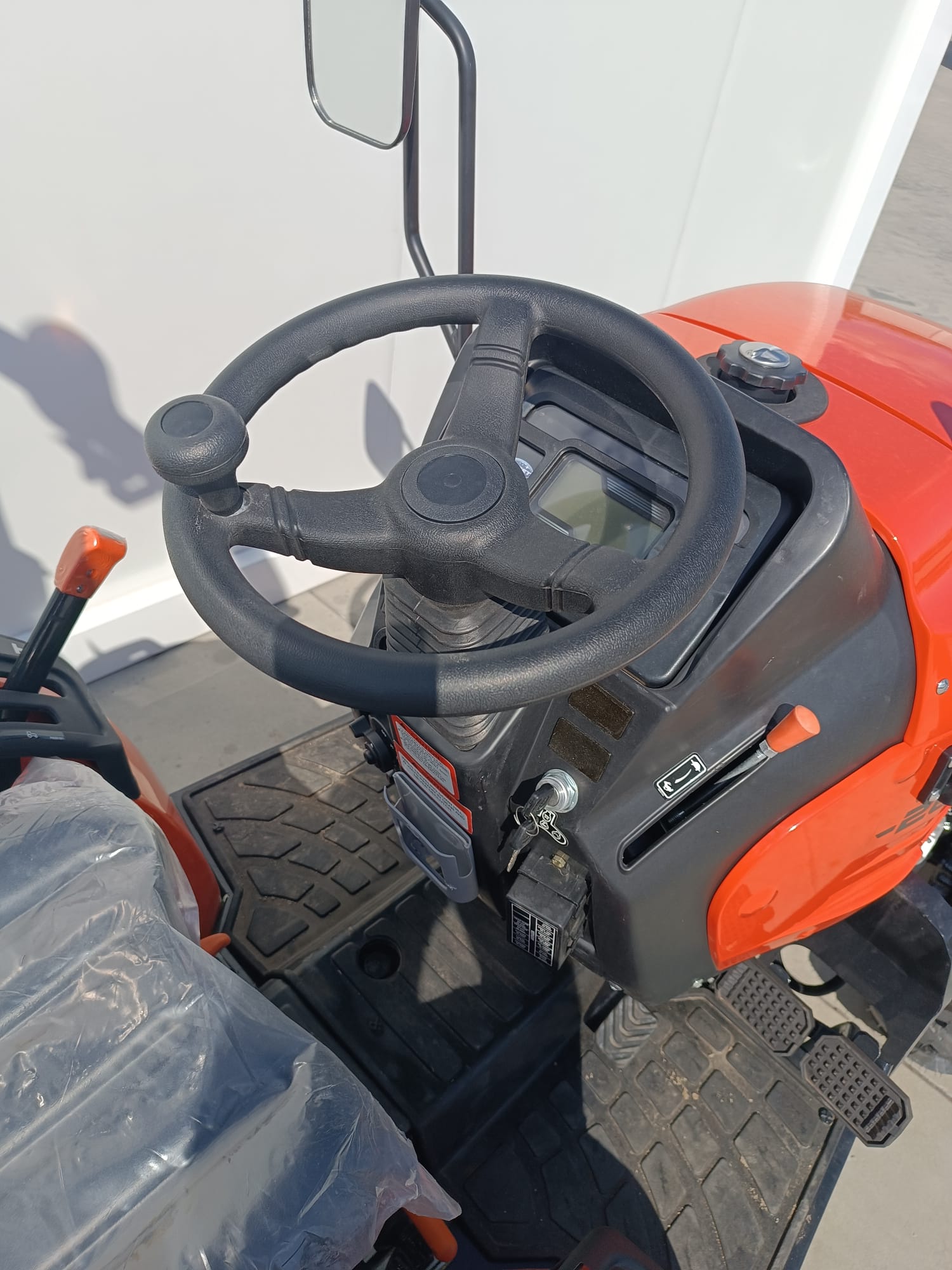 MINI TRACTEUR AVENGER 26