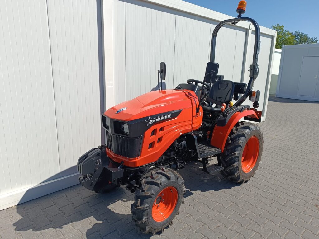 MINI TRACTEUR AVENGER 20