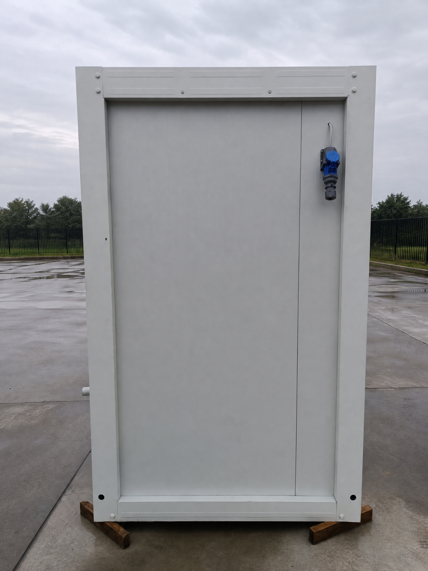 Cabines sanitaires / cabines WC + douche doubles, 1,43 × 2,68 m