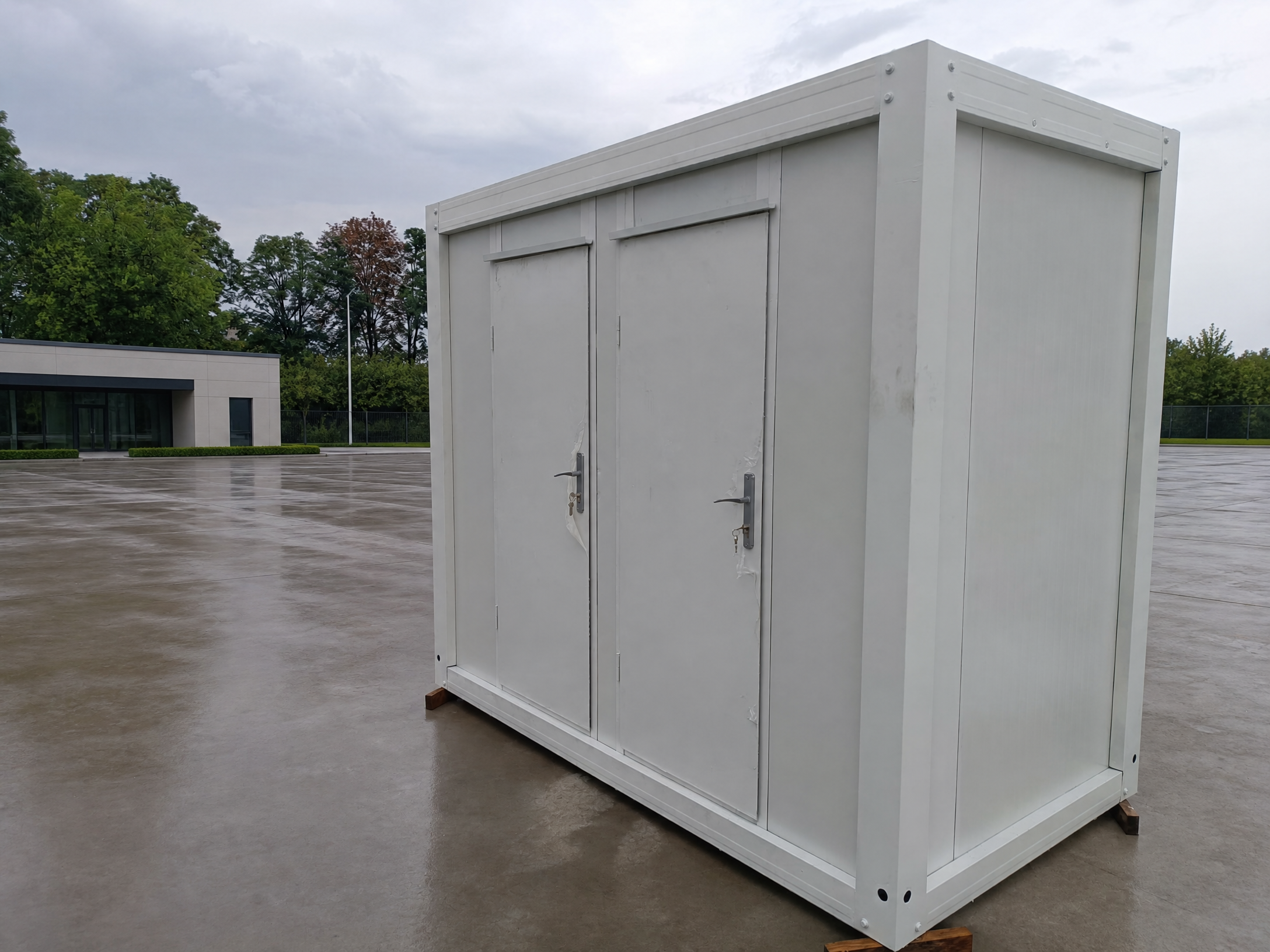 Cabines sanitaires / cabines WC + douche doubles, 1,43 × 2,68 m